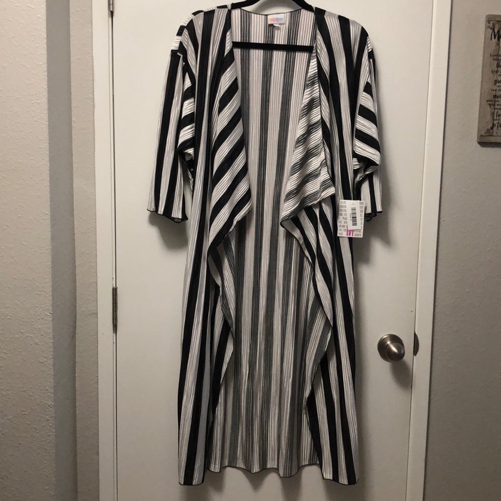 LuLaRoe Shirley